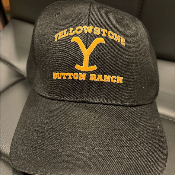Yellowstone Dutton Ranch Black Cap - Picture 1 of 3